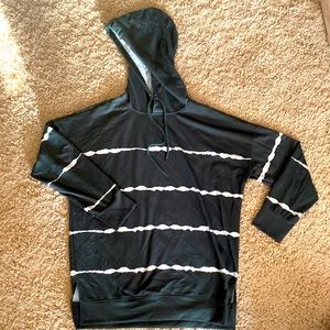 Medium forest green sweatshirt